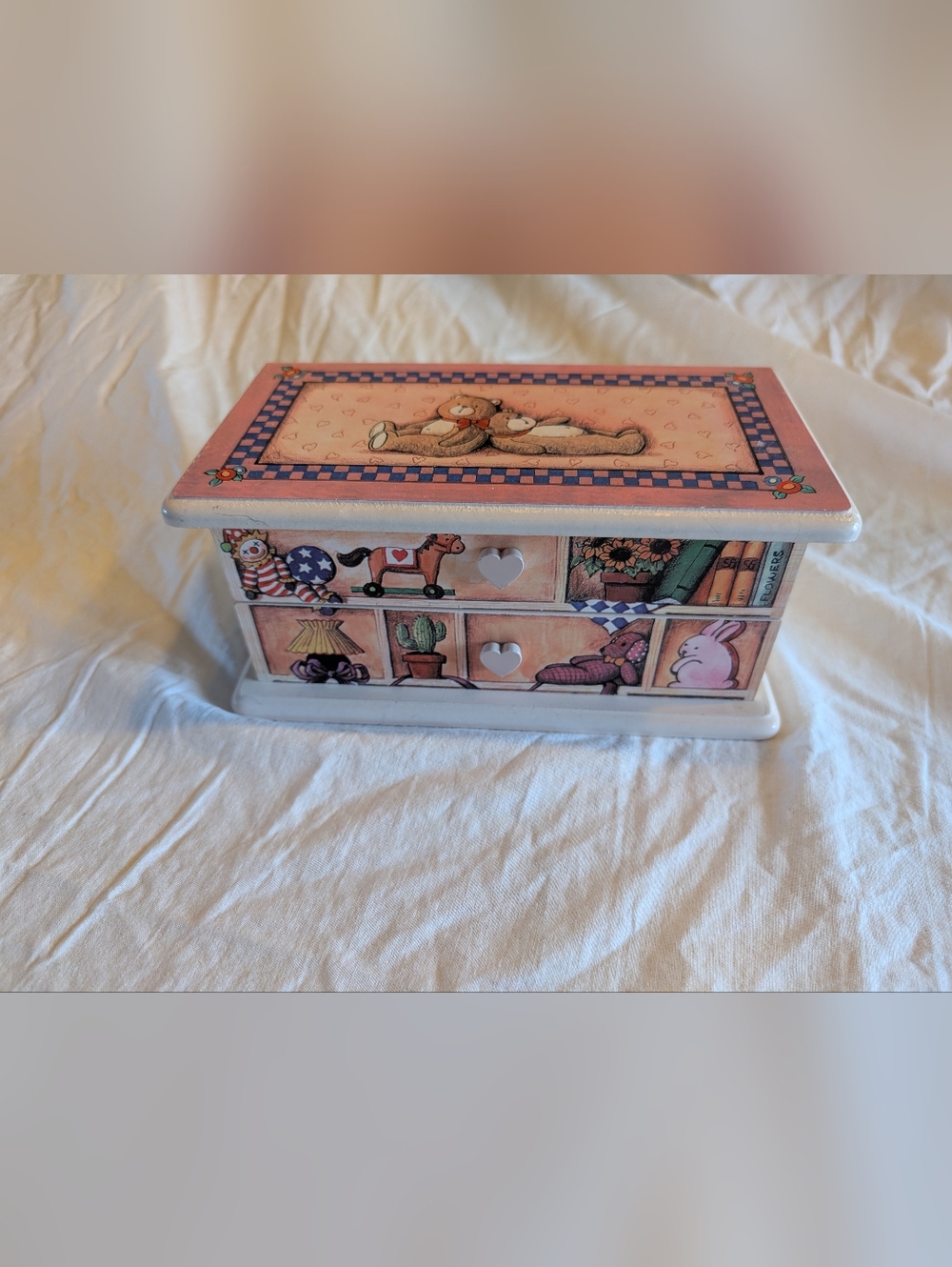 2/40$ Vintage Pink and White Decorative Jewelry Box Organizer